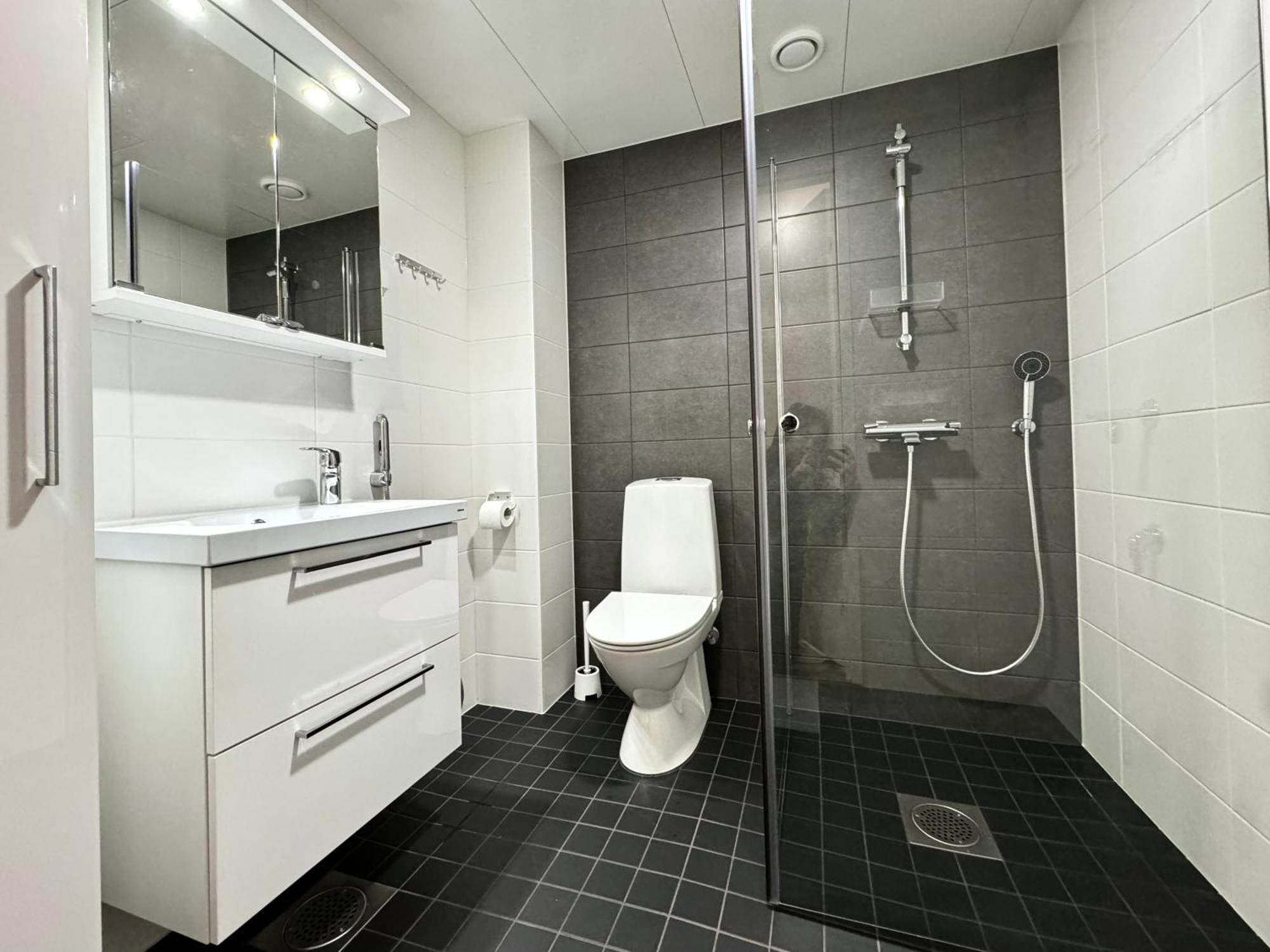 Stay With Locals At Tripla Helsinki Esterno foto